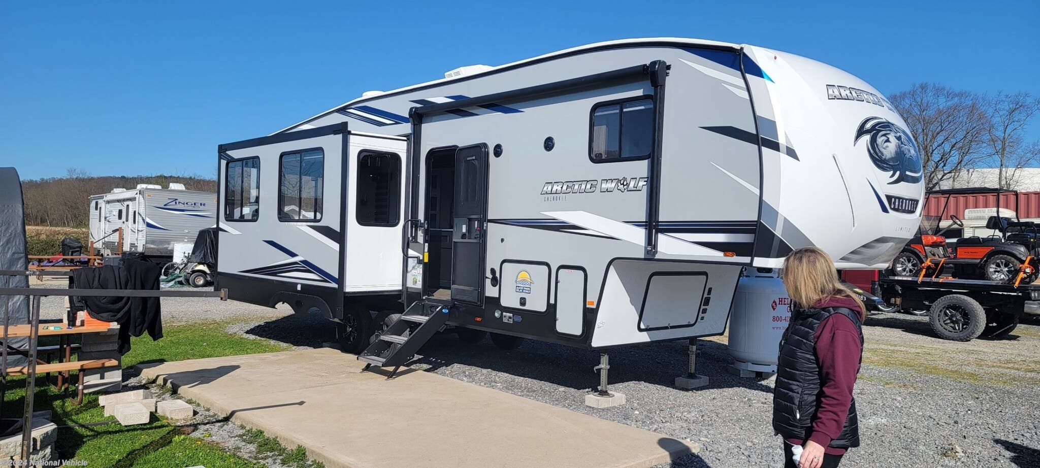 2022 Forest River Cherokee Arctic Wolf 291RL RV for Sale in Bloomsburg