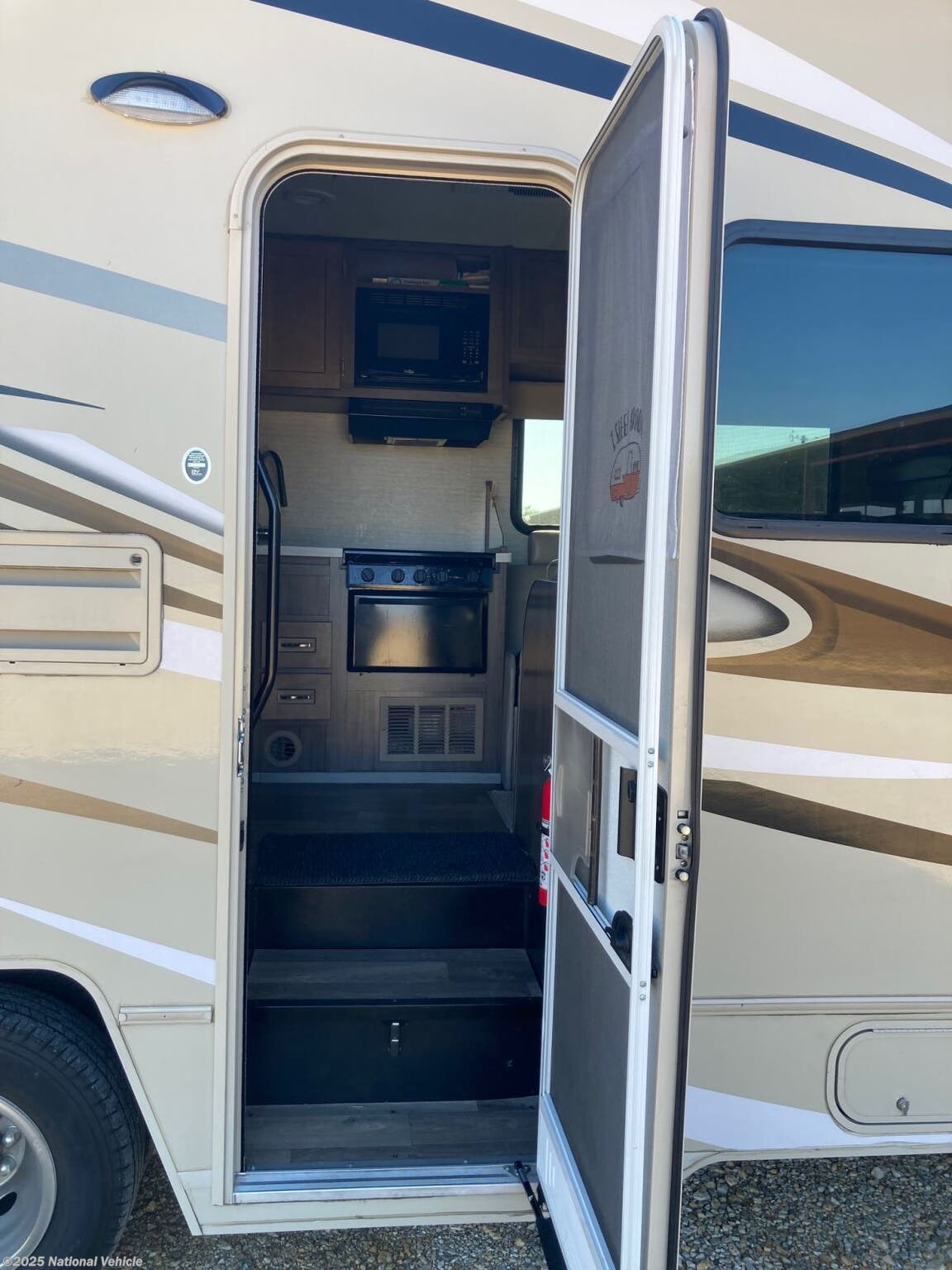 2021 Winnebago Minnie Winnie 25B RV for Sale in San Angelo, TX 76904