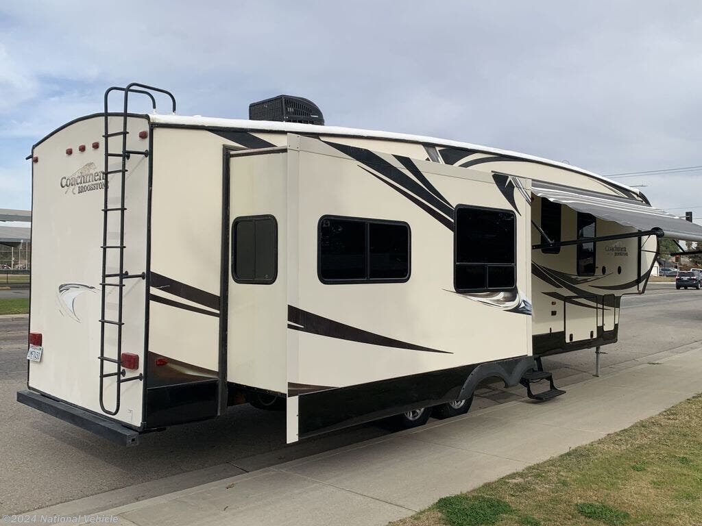 2014 Coachmen Brookstone 334RE RV for Sale in Bakersfield CA