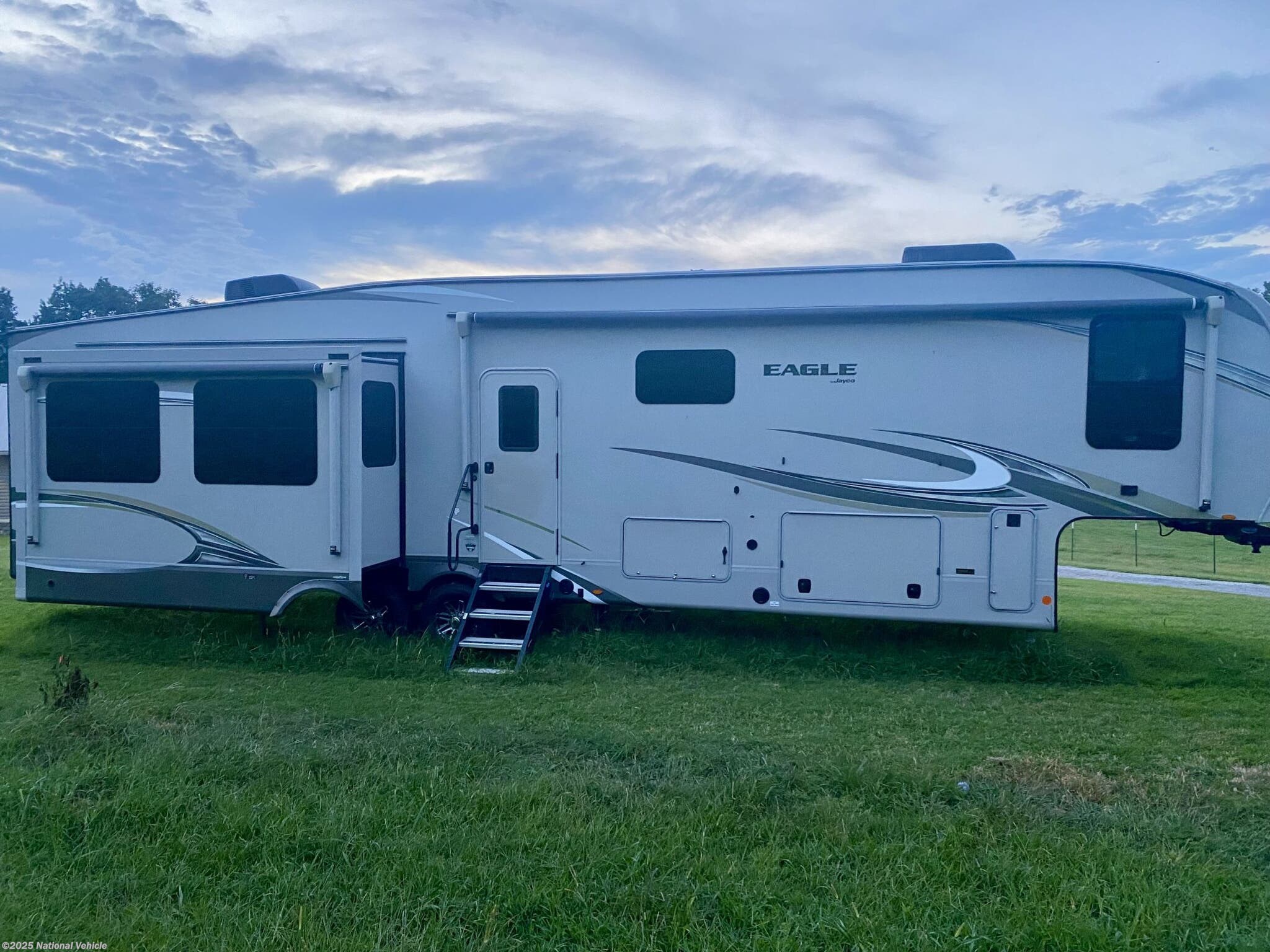 2020 Jayco Eagle 355MBQS RV for Sale in Cullman, AL 35058 C5415233