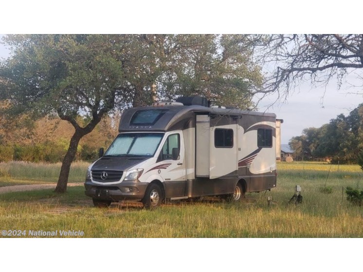 2015 Itasca Navion 24G RV for Sale in Burnet TX 78611 C5415326