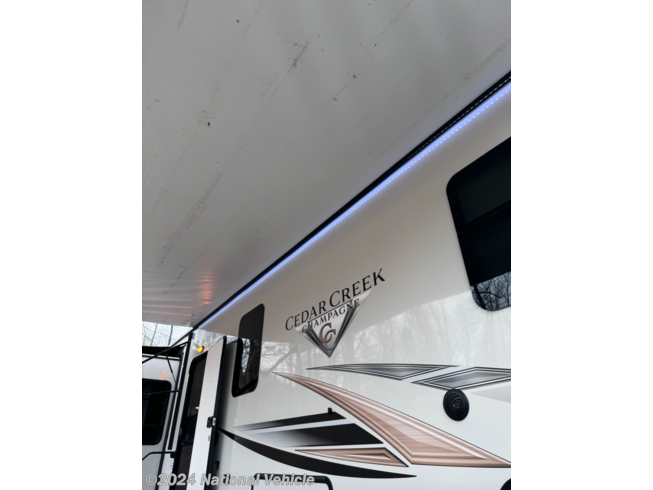 2022 Forest River Cedar Creek Champagne 38EL - Used Fifth Wheel For Sale by National Vehicle in Ringgold, Georgia