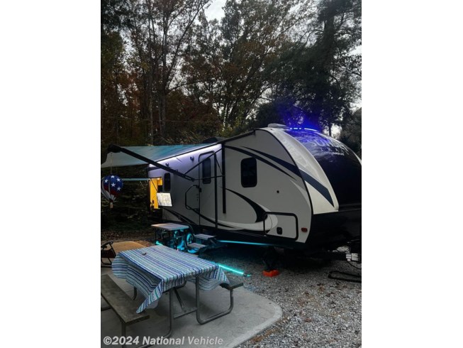 2017 CrossRoads Sunset Trail Super Lite 222RB - Used Travel Trailer For Sale by National Vehicle in Orangeburg, South Carolina