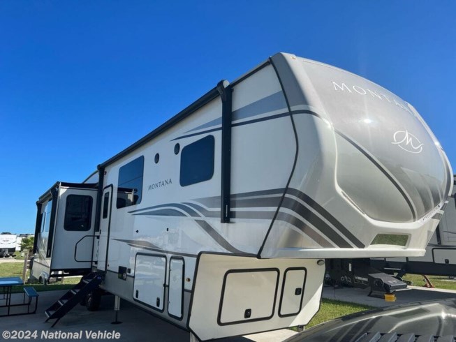 2023 Keystone Montana 3813MS - Used Fifth Wheel For Sale by National Vehicle in Katy, Texas