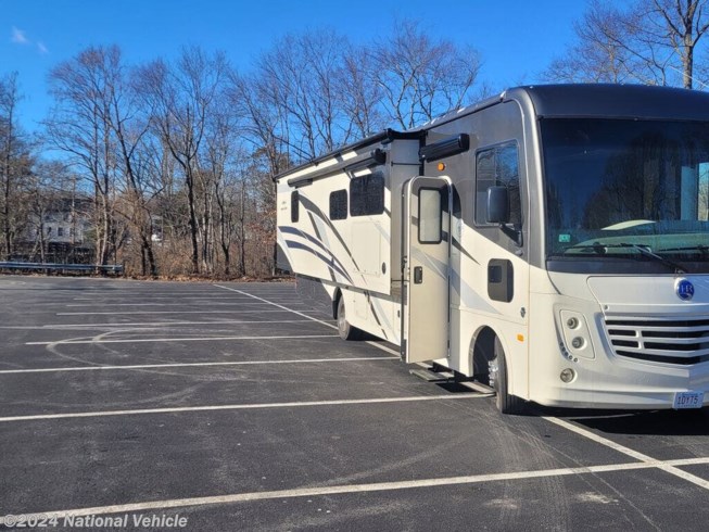 2020 Admiral 35R by Holiday Rambler from National Vehicle in Attleboro, Massachusetts