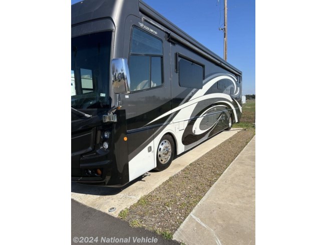 2017 Discovery LXE 40E by Fleetwood from National Vehicle in Mission, Texas