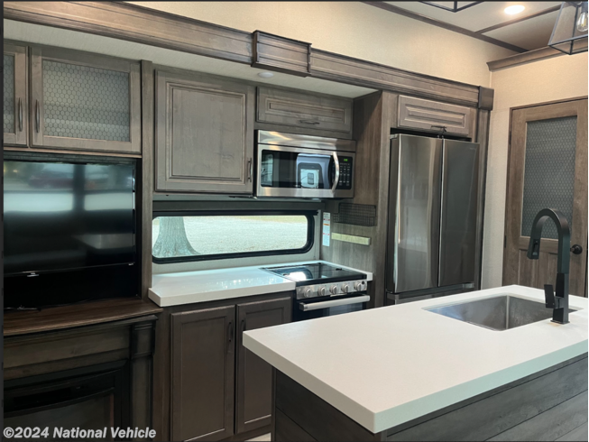 2022 Solitude S-Class 3740BH-R by Grand Design from National Vehicle in Cleveland, Texas