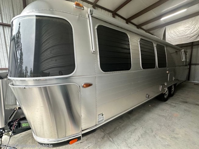 2018 Classic 30RB by Airstream from National Vehicle in Raleigh, North Carolina