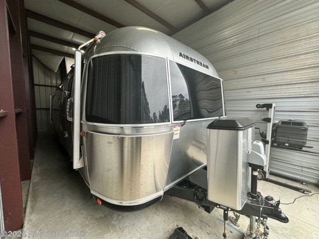 2018 Airstream Classic 30RB - Used Travel Trailer For Sale by National Vehicle in Raleigh, North Carolina