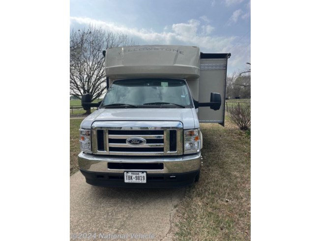 2021 Gulf Stream Yellowstone 5245 - Used Class B+ For Sale by National Vehicle in Mabank, Texas