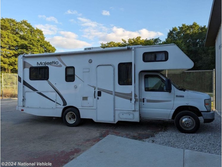 Used 2009 Four Winds Majestic 23A available in Holton, Michigan