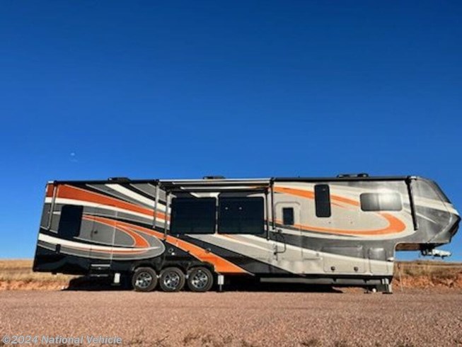 Used 2022 Grand Design Momentum 397THS available in Hot Springs, South Dakota