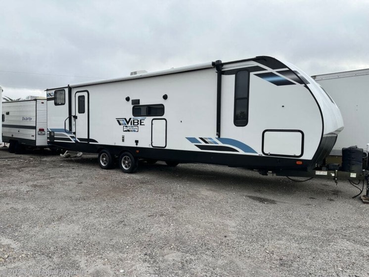 Used 2022 Forest River Vibe 28BH available in Cape Coral, Florida