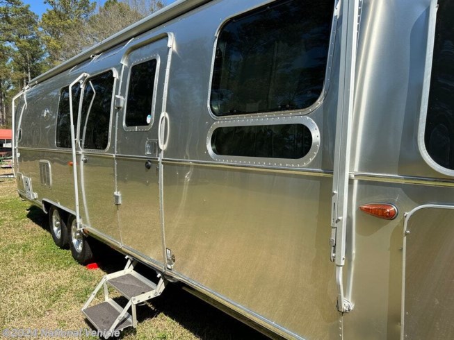 2021 Flying Cloud 30FB by Airstream from National Vehicle in Atlanta, Georgia