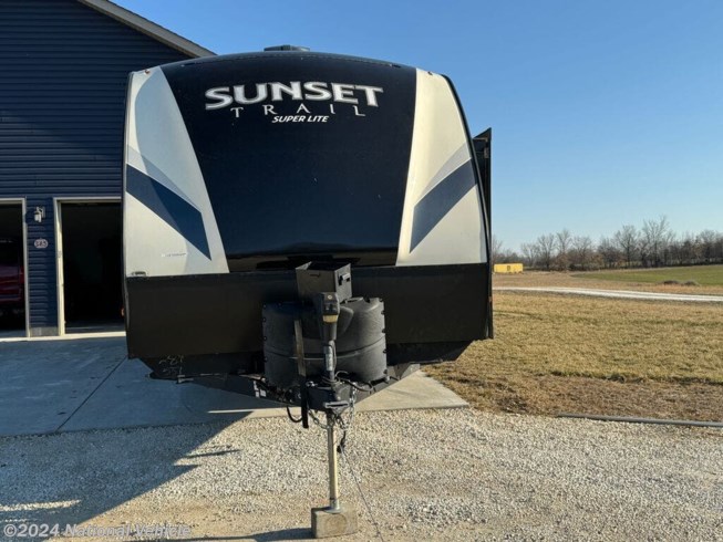 2017 CrossRoads Sunset Trail Super Lite 289QB - Used Travel Trailer For Sale by National Vehicle in Hawk Point, Missouri