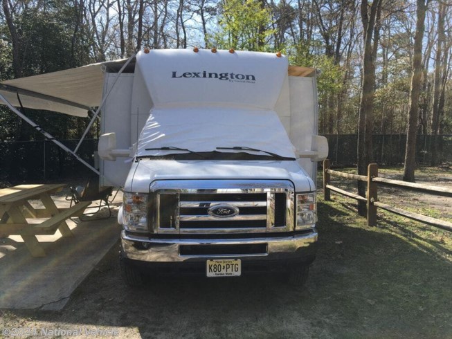 Used 2013 Forest River Lexington 283TS available in Barnegat Township, New Jersey