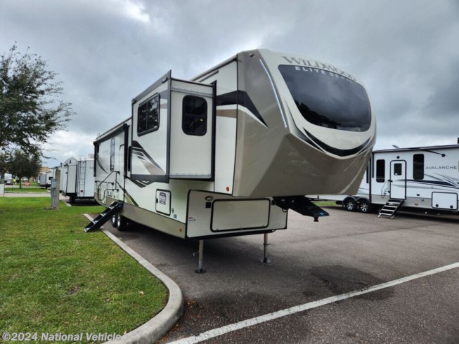 2022 Forest River Wildwood Heritage Glen Elite 36FL - Used Fifth Wheel For Sale by National Vehicle in Lake Wales, Florida