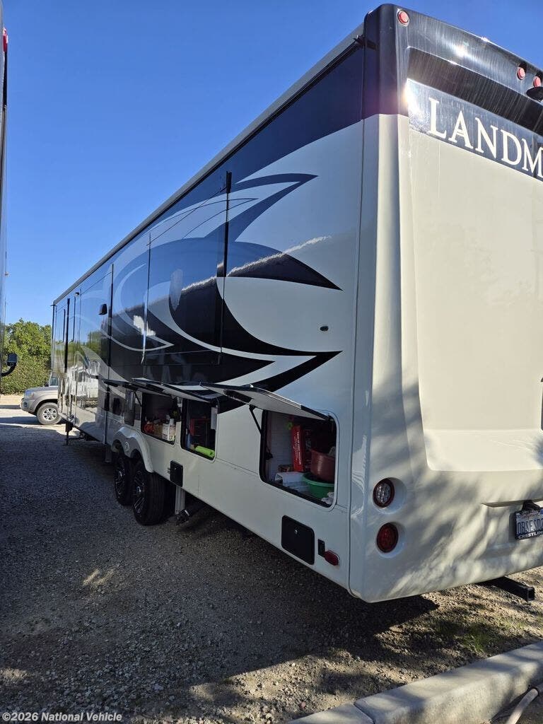 2020 Heartland Landmark 365 Lafayette RV for Sale in Thousand Palms, CA