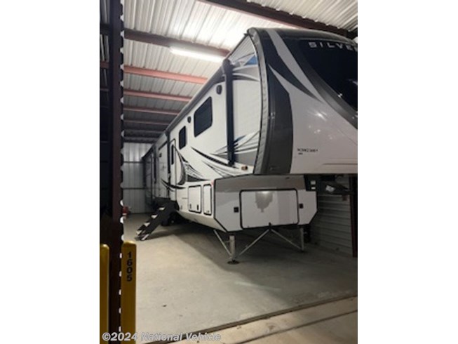 2022 Highland Ridge Silverstar 395BHS - Used Fifth Wheel For Sale by National Vehicle in Killeen, Texas
