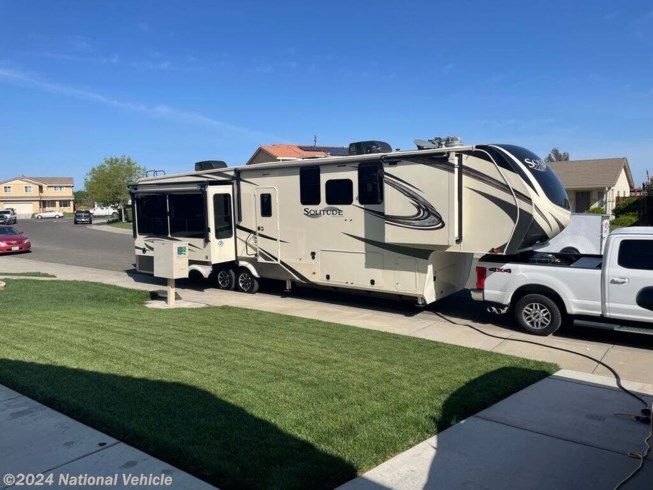 2021 Grand Design Solitude ST372WB - Used Fifth Wheel For Sale by National Vehicle in Arbuckle, California