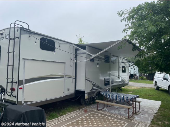 2019 Jayco Eagle HT 324BHTS - Used Travel Trailer For Sale by National Vehicle in Coventry, Connecticut