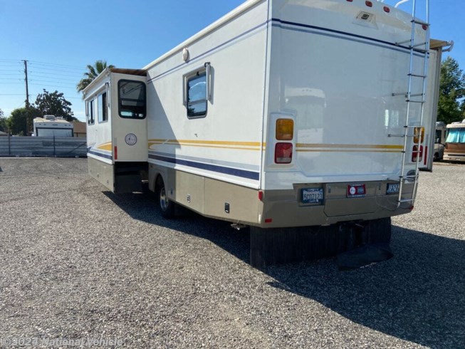 2003 Fleetwood Bounder 35R - Used Class A For Sale by National Vehicle in Yucaipa, California