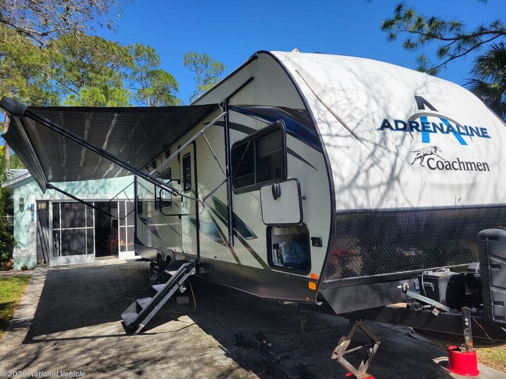 2020 Coachmen Adrenaline 29KW RV for Sale in Hobe Sound, FL 33455