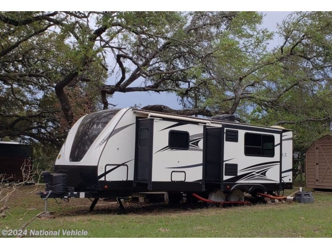 Used 2018 Dutchmen Kodiak Ultimate 2711BS available in Austin, Texas