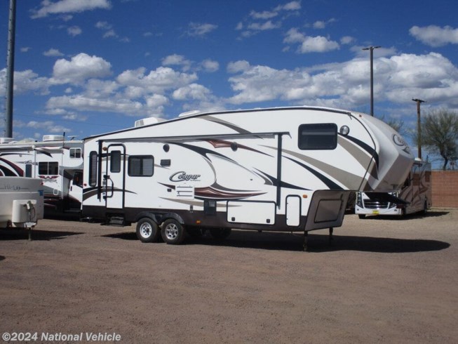 Used 2014 Keystone Cougar 277RLSWE available in Phoenix, Arizona