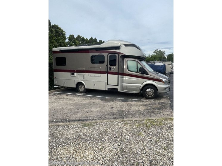 Used 2019 Tiffin Wayfarer 25QW available in Bartlett, Illinois