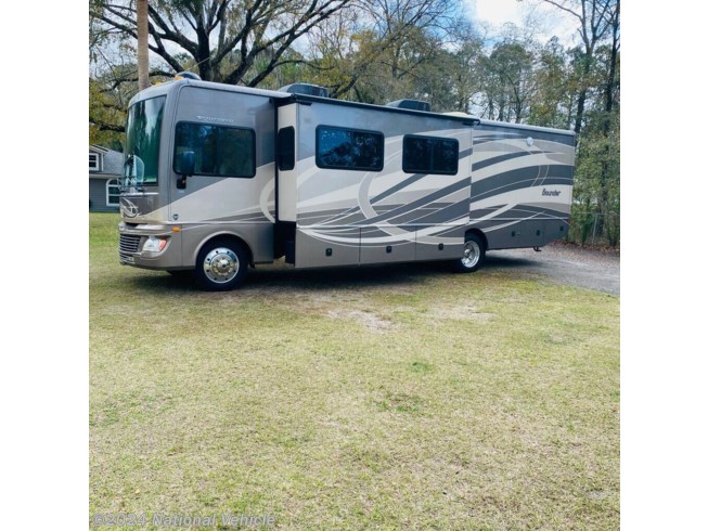 Used 2015 Fleetwood Bounder 34T available in Middleburg, Florida