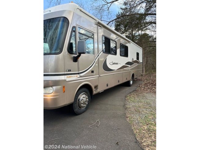 2004 Fleetwood Southwind 32VS - Used Class A For Sale by National Vehicle in Hickory, North Carolina