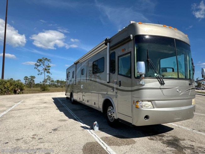 2005 Inspire 330 Genoa by Country Coach from National Vehicle in Bonita Springs, Florida