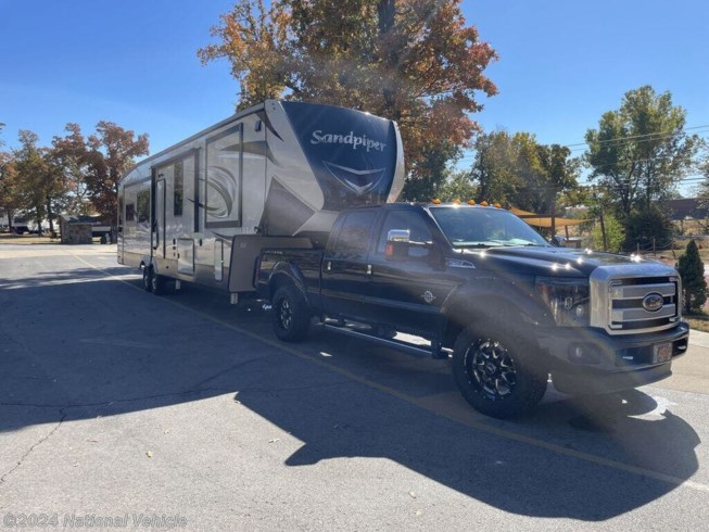 2019 Forest River Sandpiper 368FBDS - Used Fifth Wheel For Sale by National Vehicle in Edmond, Oklahoma