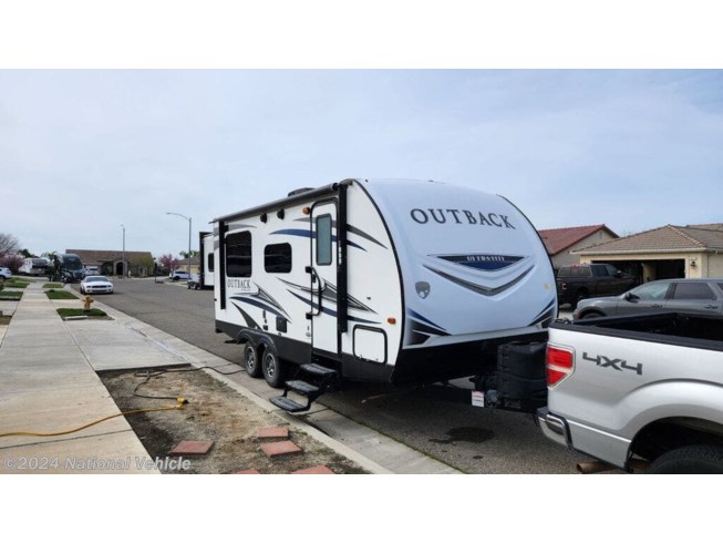 2019 Keystone Outback Ultra-Lite 210URS - Used Travel Trailer For Sale by National Vehicle in Templeton, California
