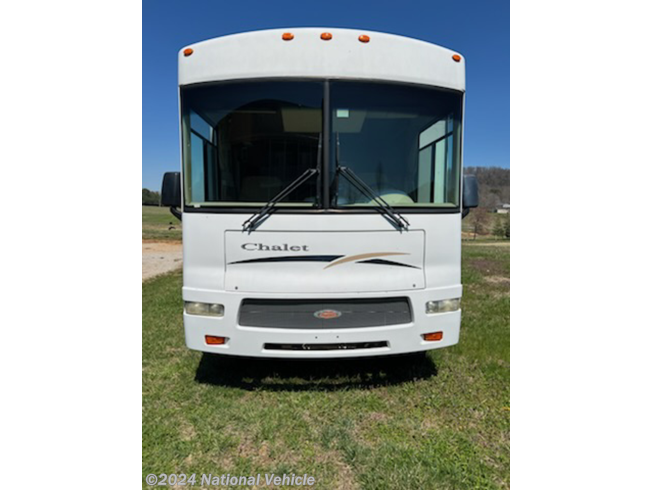 2007 Chalet 30BR by Winnebago from National Vehicle in Rickman, Tennessee