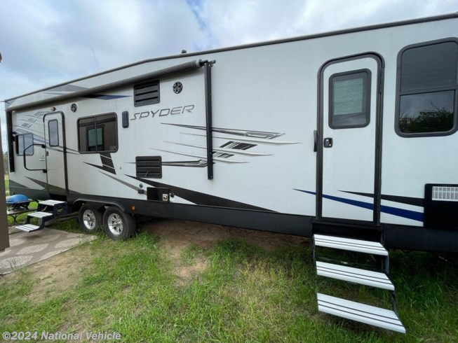 2021 Winnebago Spyder S30MAX - Used Toy Hauler For Sale by National Vehicle in Gilmer, Texas