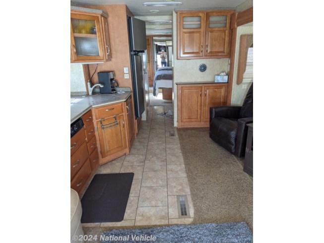 2008 Ventana 3933 by Newmar from National Vehicle in Jamestown, Indiana