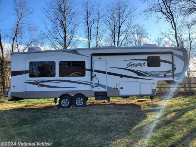 2015 Forest River Cedar Creek Silverback 31RK - Used Fifth Wheel For Sale by National Vehicle in Cooksville, Maryland