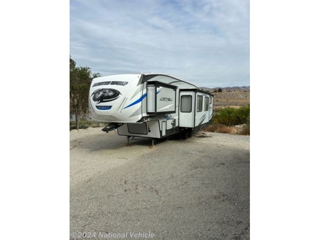 Used 2019 Forest River Cherokee Arctic Wolf 315TBH8 available in Malaga, Washington