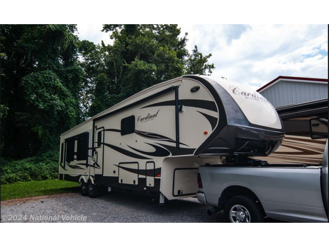 2018 Forest River Cardinal 3875FB - Used Fifth Wheel For Sale by National Vehicle in Newland, North Carolina