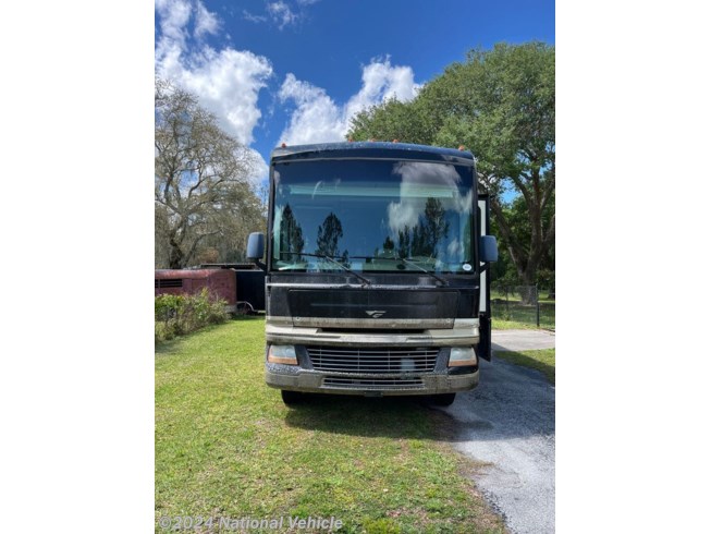 2010 Fleetwood Bounder Motorhome 35H - Used Class A For Sale by National Vehicle in Lakeland, Florida