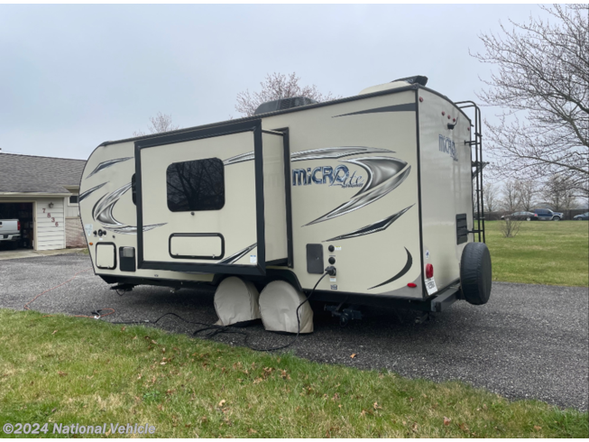2019 Flagstaff Micro Lite 21FBRS by Forest River from National Vehicle in Fort Wayne, Indiana