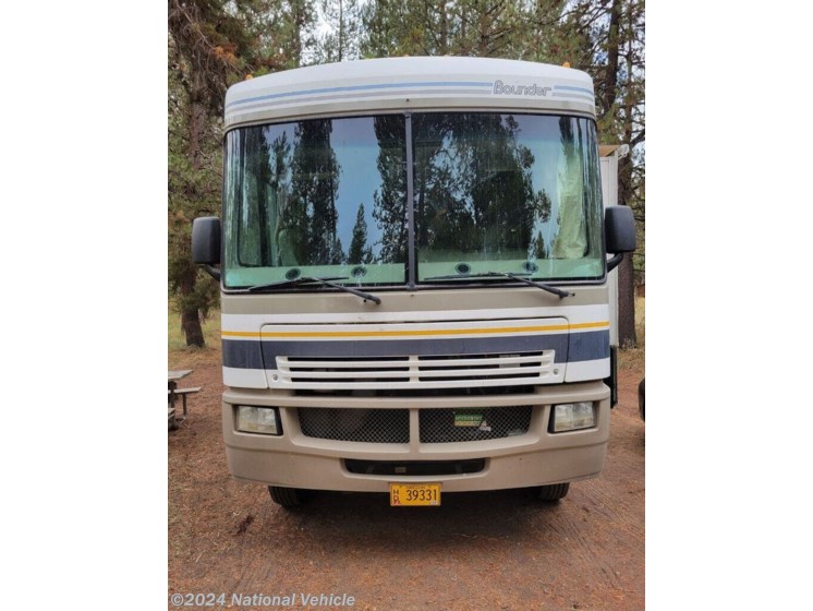 Used 2005 Fleetwood Bounder 32W available in Bend, Oregon