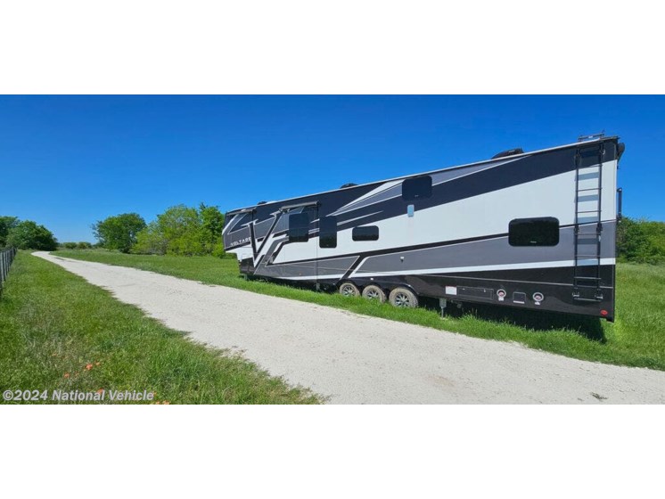 Used 2021 Dutchmen Voltage Toy Hauler 4225 available in Corsicana, Texas