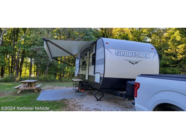 2021 K-Z Sportsmen SE 301BHKSE - Used Travel Trailer For Sale by National Vehicle in Sheridan, Indiana