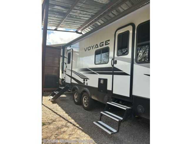 2022 Voyage 2427RB by Winnebago from National Vehicle in Holliday, Texas