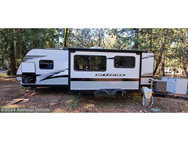 2022 Jayco Jay Feather 25RB - Used Travel Trailer For Sale by National Vehicle in Welches, Oregon