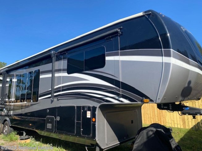 2021 Jayco Pinnacle 38FLFS - Used Fifth Wheel For Sale by National Vehicle in Cameron, North Carolina