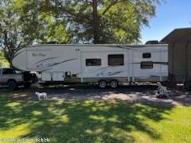 2015 Forest River Blue Ridge Cabin 3715BH - Used Fifth Wheel For Sale by National Vehicle in Montgomery, Louisiana